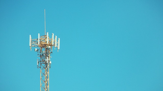 telecommunications-1693038 640