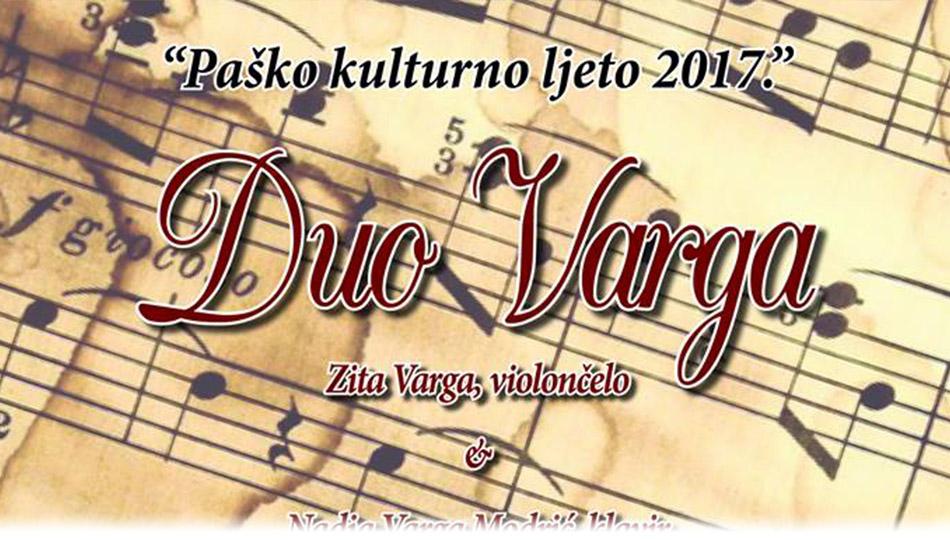  Duo Varga u atriju Kneževog dvora 