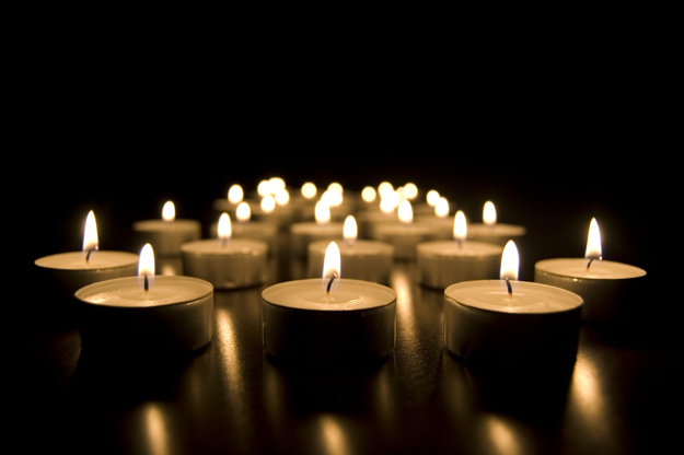 burning candles 1204 34