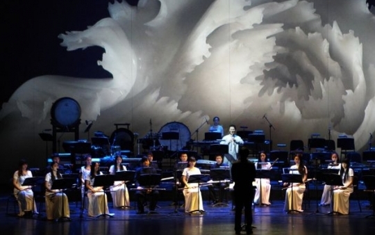 Koncert orkestra kineskih flauti pod nazivom “Nebeski zvuk flauta i xiaoa”
