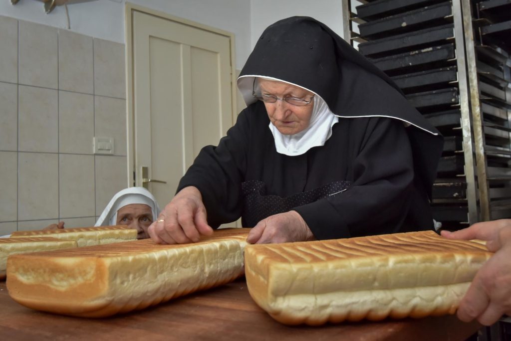 Više od 500 godina miris baškotina širi se ulicama grada Paga