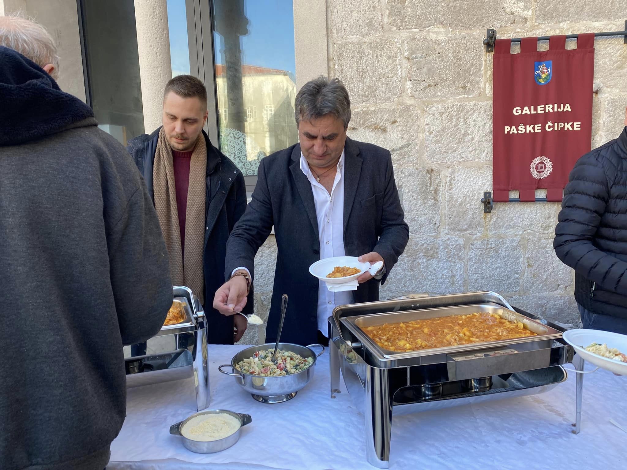 Održano Božićno druženje s građanima u gradu Pagu