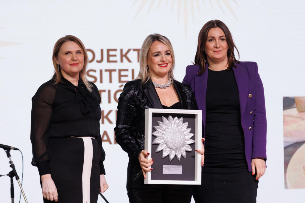 Paška sirana osvojila srebrnu povelju u sklopu nagrade "Suncokret ruralnog turizma Hrvatske – Sunflower Award"