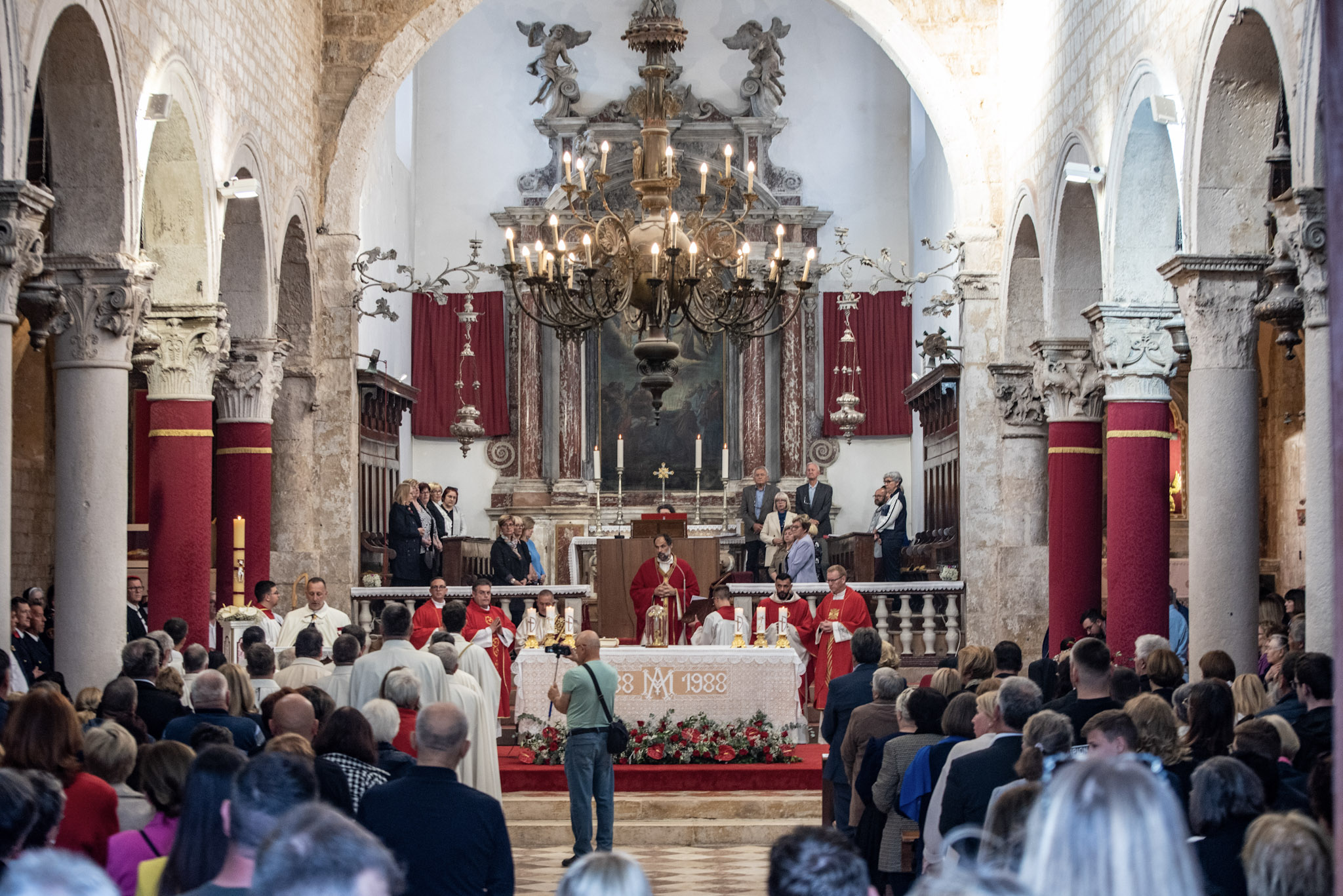 Proslava Sv. Trna u Pagu