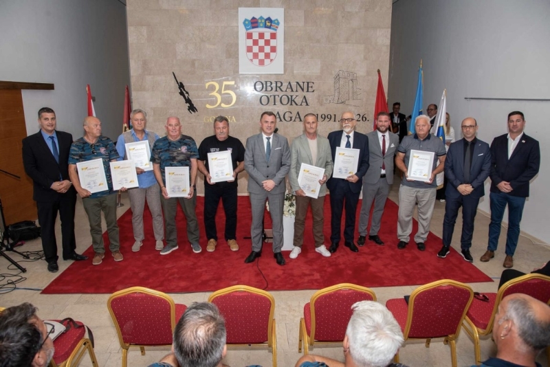 166 ESMITDANOBRANEPAGA 8387