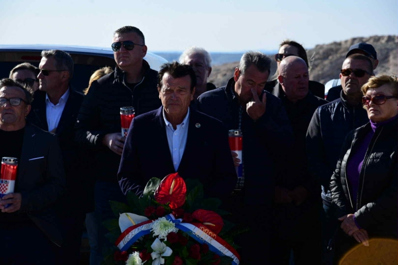 MessengercreationDFC527B7-78E5-4F78-9832-33AA3CFE589F