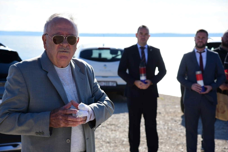 MessengercreationF780E9BE-8D0A-4C81-B41C-23E6DD7929FD