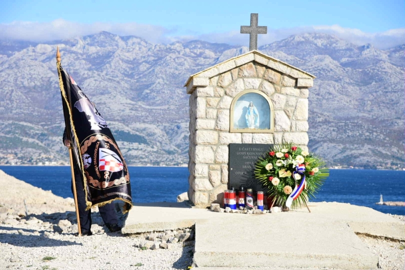 MessengercreationFEDD561C-84A4-4C14-92CE-C6C49DD39FFC