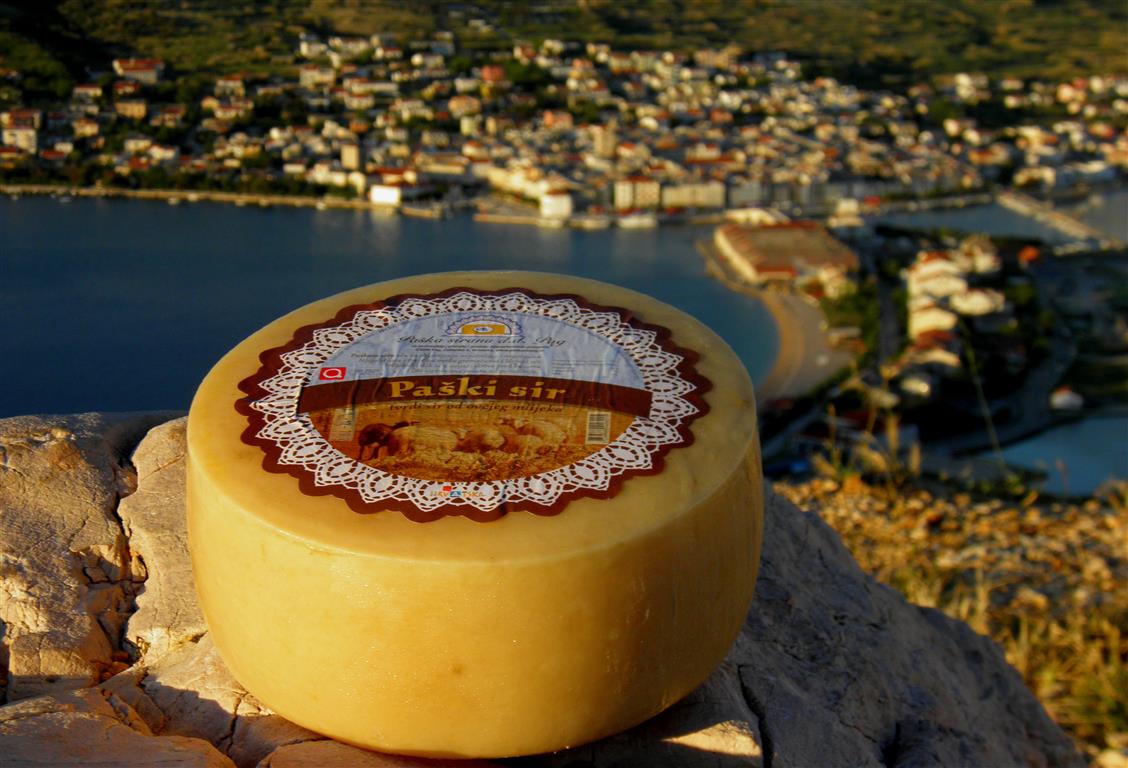 Dvije zlatne medalje za Paški sir Paške sirane na Global Cheese Awards-u u Engleskoj