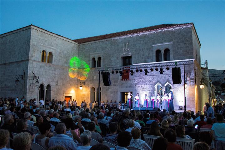 Galerija fotografija 17 Smotre klapa otoka Paga